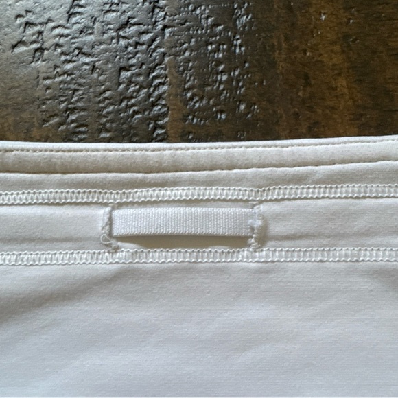 Lululemon White Speed U Shorts Size 6 Tall - Picture 5 of 8